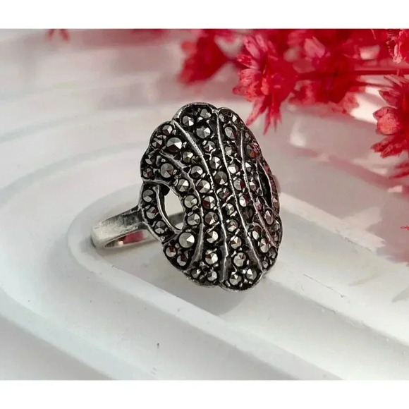 Art Deco Marcasite Sterling Silver Vintage Ring - size 6.25 - Picture 1 of 9